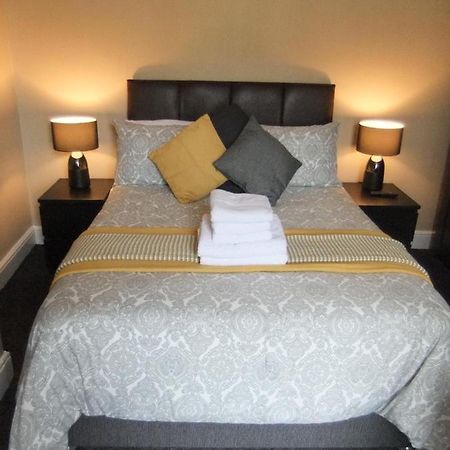 Ferienwohnung Dewsbury House Blackpool Exterior foto