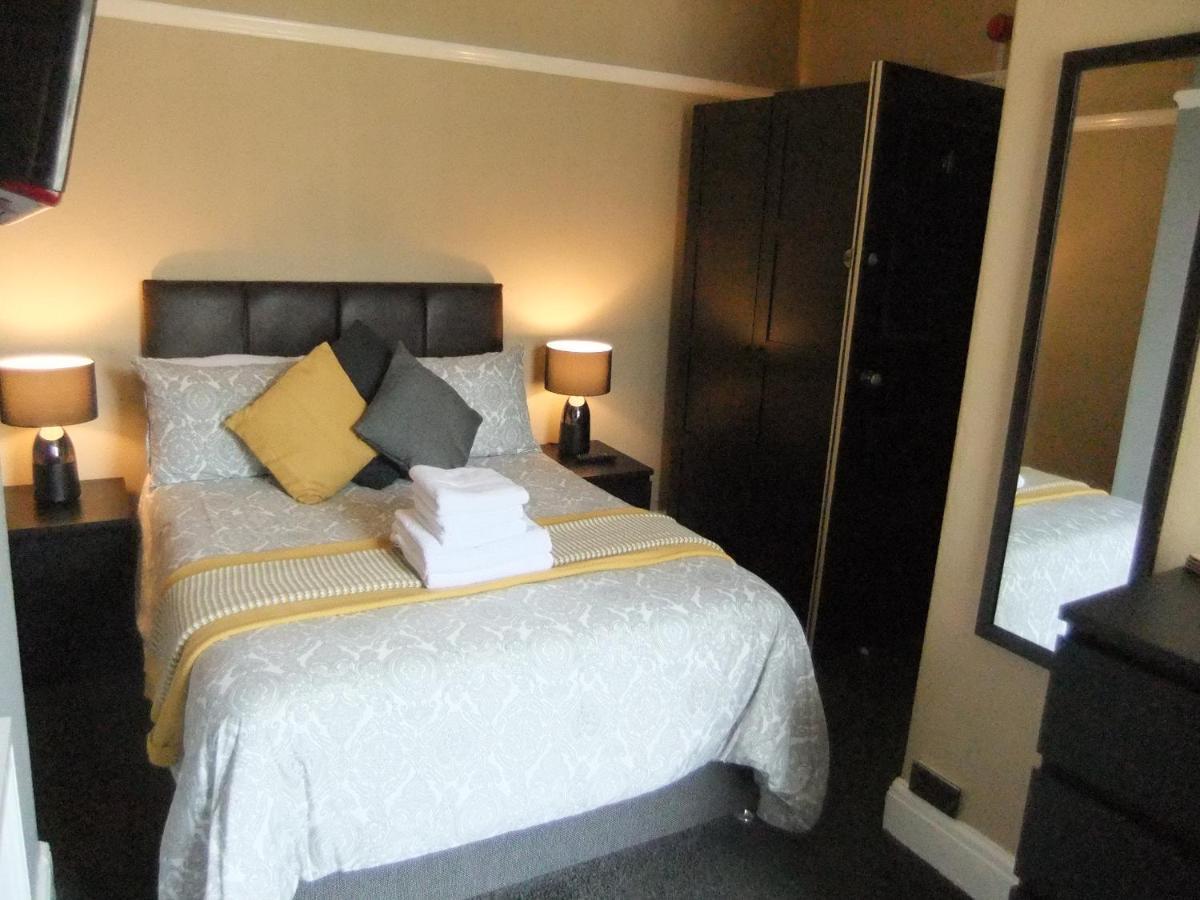 Ferienwohnung Dewsbury House Blackpool Exterior foto