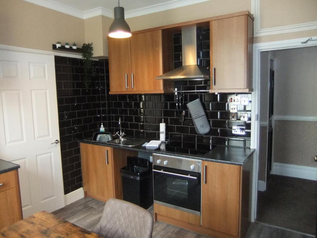 Ferienwohnung Dewsbury House Blackpool Exterior foto