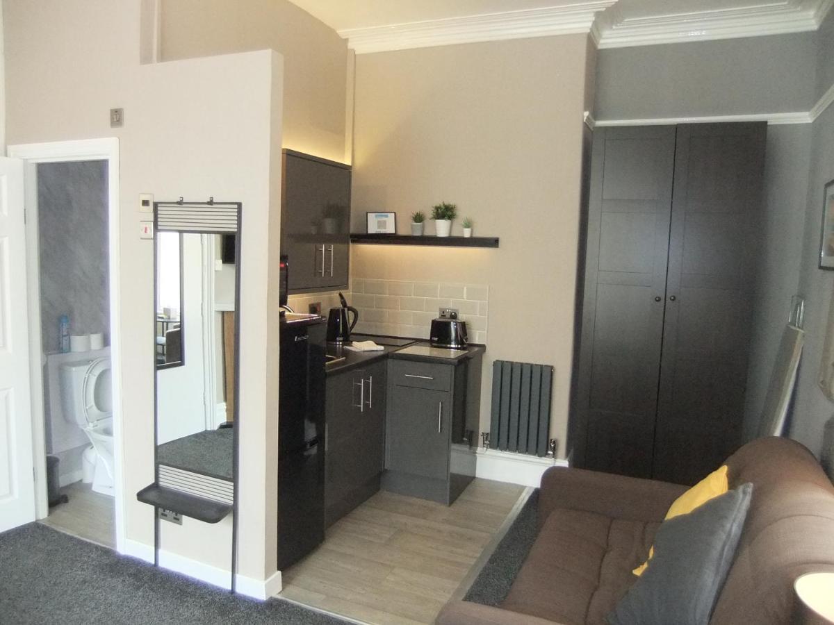 Ferienwohnung Dewsbury House Blackpool Exterior foto