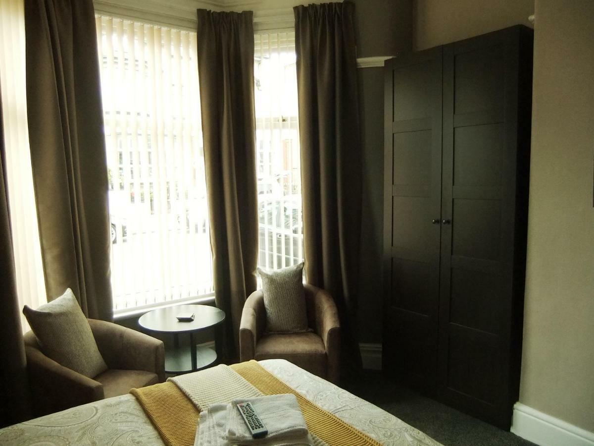 Ferienwohnung Dewsbury House Blackpool Exterior foto