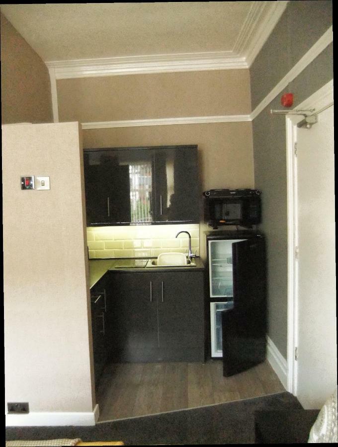 Ferienwohnung Dewsbury House Blackpool Exterior foto